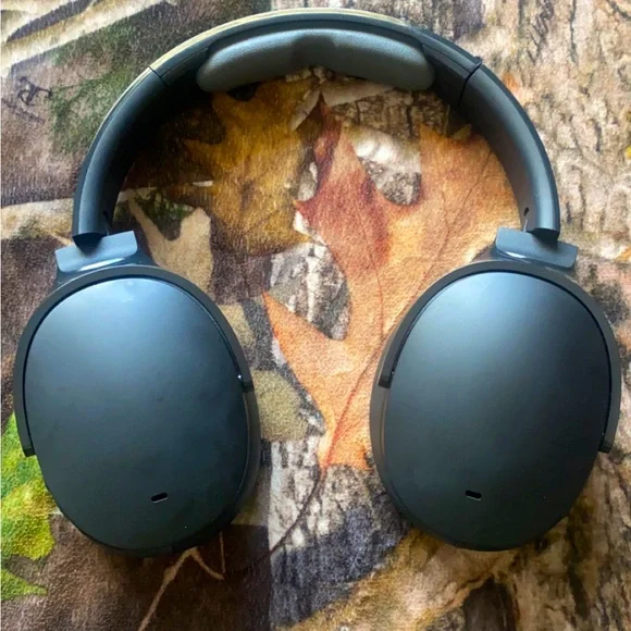Brand new ANC Skullcandy headphones